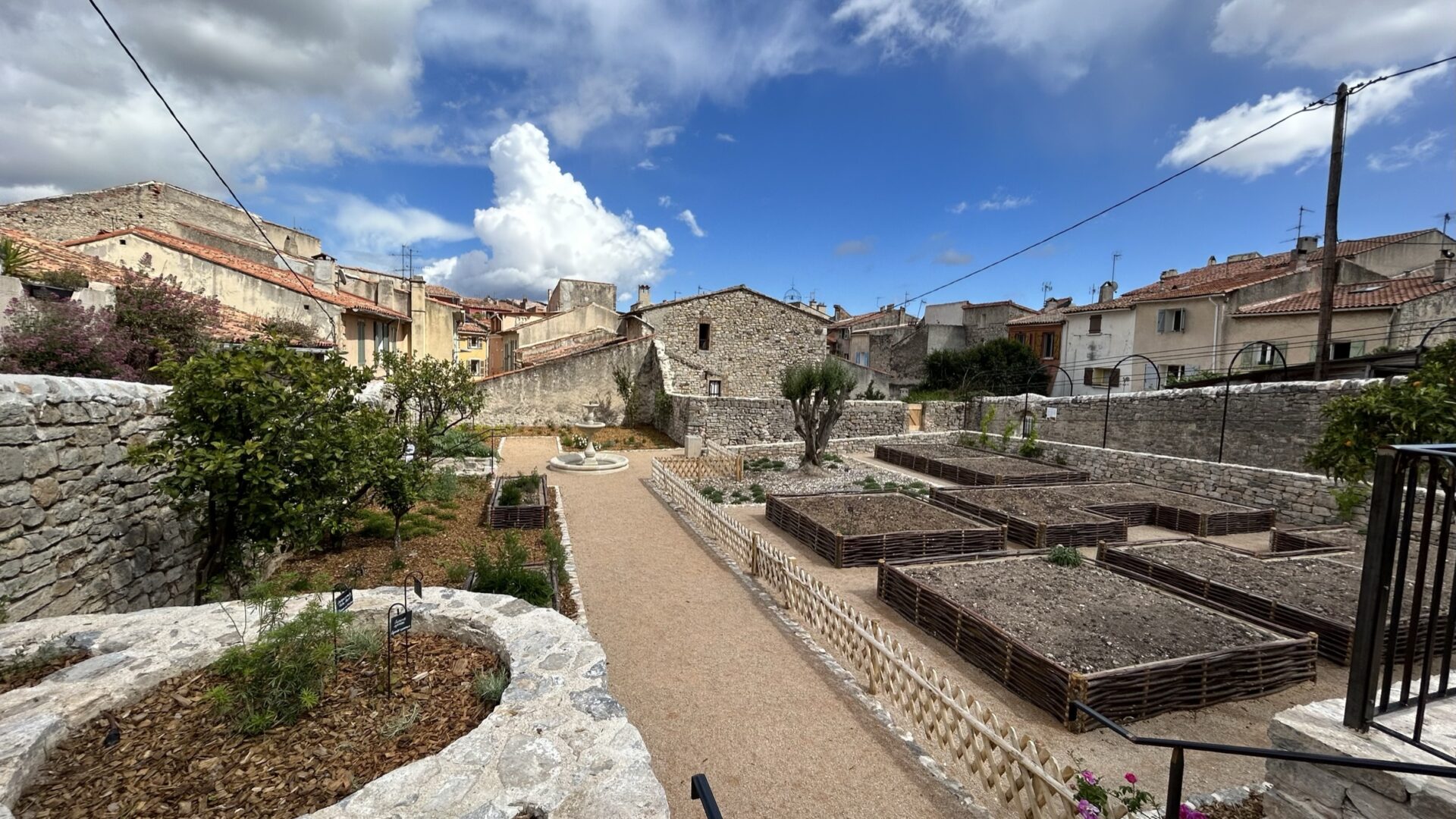 Un Nouveau Jardin Public En C Ur De Ville Inauguration Du Jardin Des